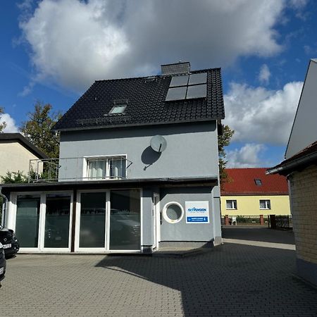 Skypension Schönefeld Exteriör bild