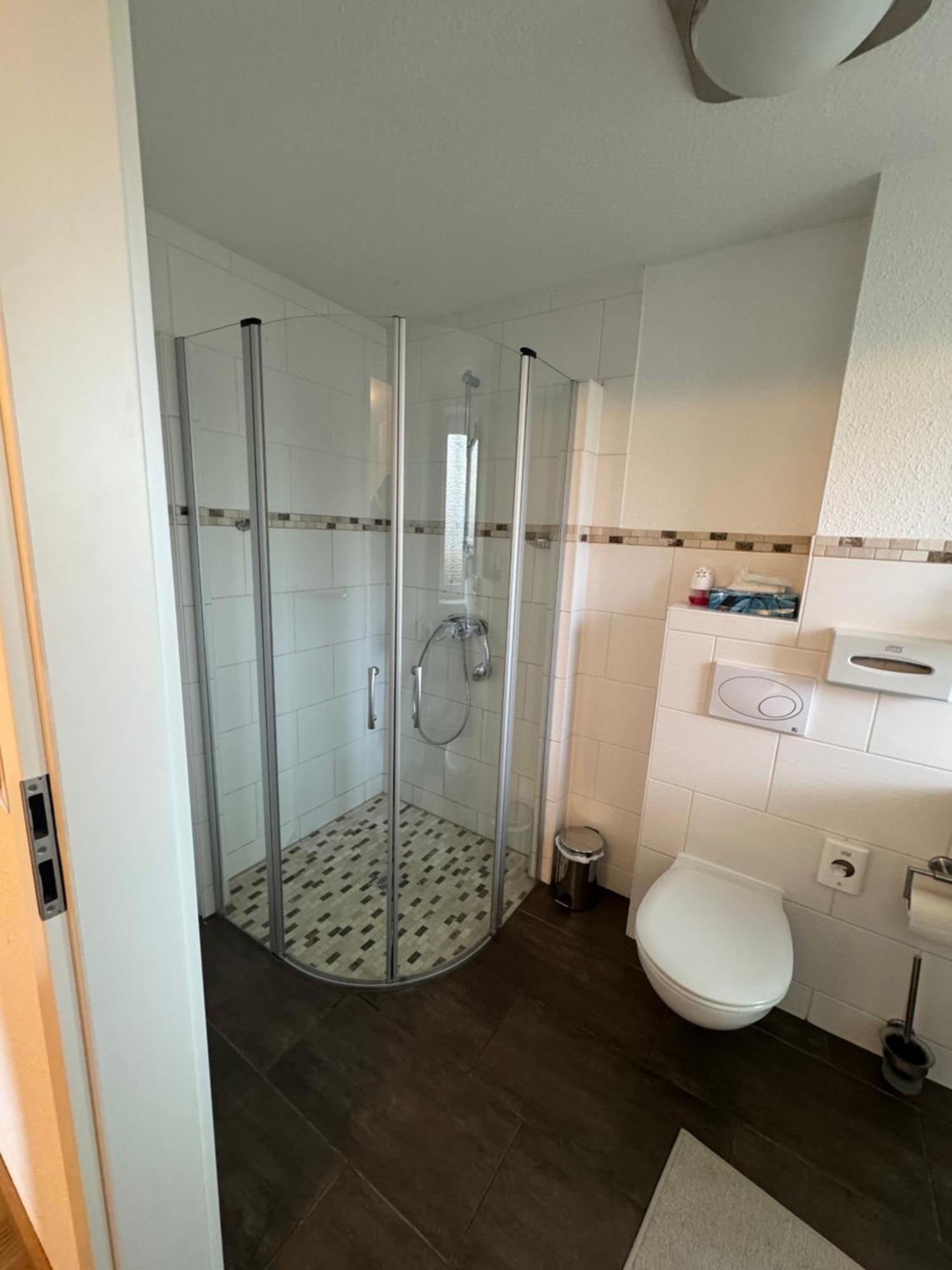 Skypension Schönefeld Exteriör bild