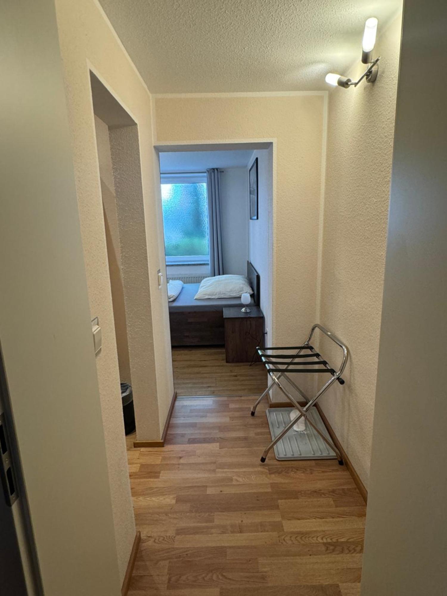 Skypension Schönefeld Exteriör bild